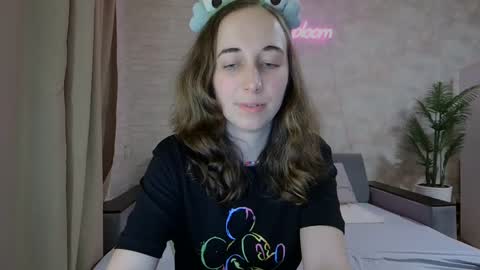 Snapshot of anikabloom chatting on 02-10-25, 11:13 anikabloom online show from 02-10-25, 11:13