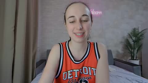 Snapshot of anikabloom chatting on 02-13-25, 07:56 anikabloom online show from 02-13-25, 07:56