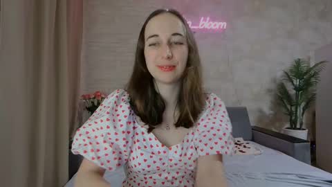 Snapshot of anikabloom chatting on 02-14-25, 10:36 anikabloom online show from 02-14-25, 10:36