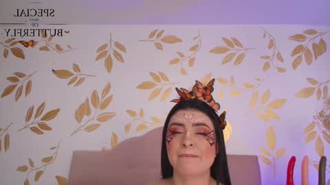 Lauren Anika online show from 02-20-25, 06:24