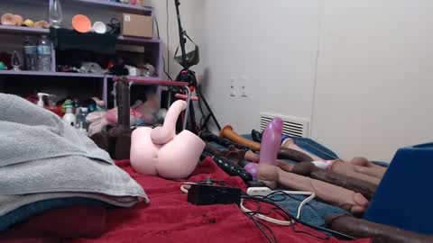 Snapshot of animergamergirl chatting on 11-26-25, 09:49 Twitter at animegamergrl. No vids for sale on Chaturbate. online show from 11-26-25, 09:49