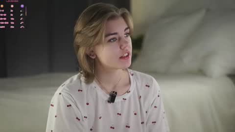 AnishaVivo online show from 12-18-25, 01:06