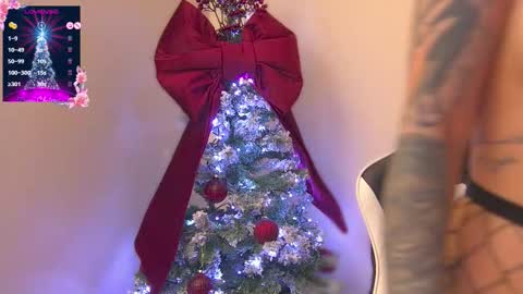 Snapshot of anissadesire chatting on 12-17-25, 05:30 anissadesire online show from 12-17-25, 05:30