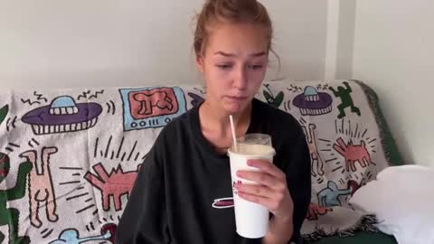 Snapshot of anita__hills chatting on 12-24-24, 10:22 anita__hills online show from 12-24-24, 10:22