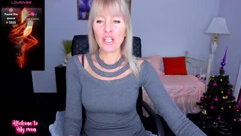 Snapshot of anita_tayson chatting on 12-21-24, 06:41 Anita online show from 12-21-24, 06:41