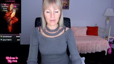 Snapshot of anita_tayson chatting on 01-08-25, 09:42 Anita online show from 01-08-25, 09:42