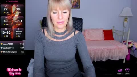 Snapshot of anita_tayson chatting on 01-22-25, 10:18 Anita online show from 01-22-25, 10:18
