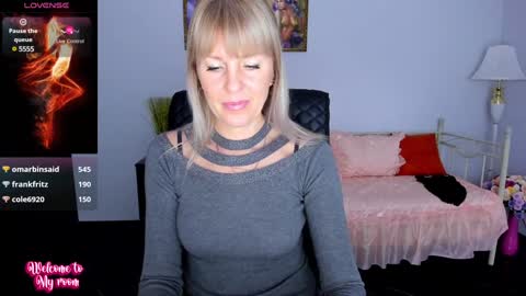 Snapshot of anita_tayson chatting on 01-23-25, 09:50 Anita online show from 01-23-25, 09:50