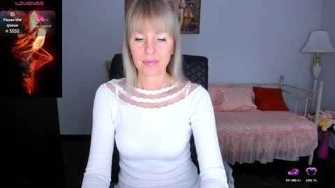 Snapshot of anita_tayson chatting on 01-28-25, 07:11 Anita online show from 01-28-25, 07:11