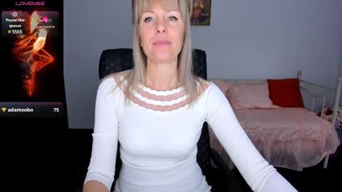 Snapshot of anita_tayson chatting on 02-08-25, 07:37 Anita online show from 02-08-25, 07:37