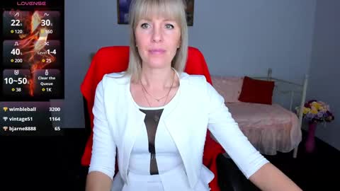 Snapshot of anita_tayson chatting on 03-04-25, 10:13 Anita online show from 03-04-25, 10:13
