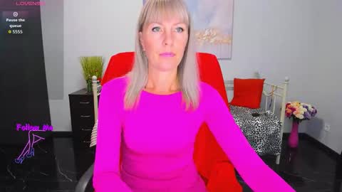 Snapshot of anita_tayson chatting on 09-20-25, 06:03 Anita online show from 09-20-25, 06:03