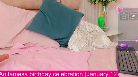 Snapshot of anitamesa chatting on 01-08-25, 08:49 Anita online show from 01-08-25, 08:49