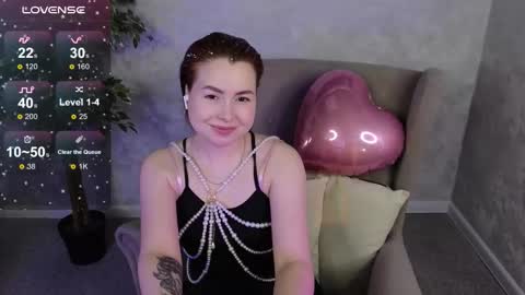 Snapshot of anitameyer chatting on 02-14-26, 01:35 anitameyer online show from 02-14-26, 01:35