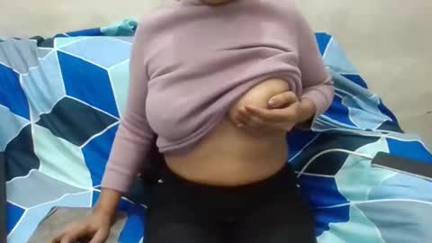 anjali_dogra786 online show from 12-21-25, 08:38