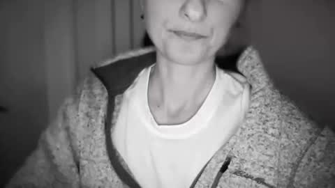 Anje online show from 10-25-25, 08:14