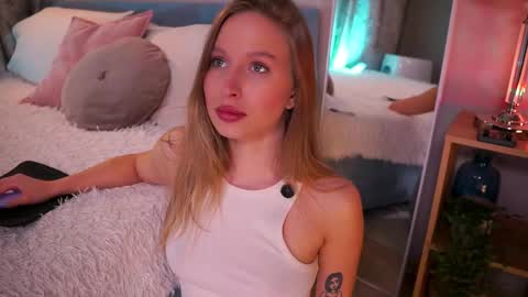 Ann online show from 09-24-25, 02:42