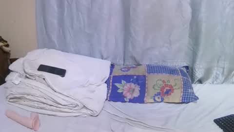 ann_keller online show from 12-22-25, 12:29