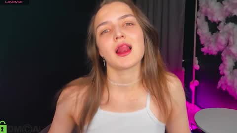 Snapshot of ann_perry chatting on 11-10-25, 02:21 Ann online show from 11-10-25, 02:21