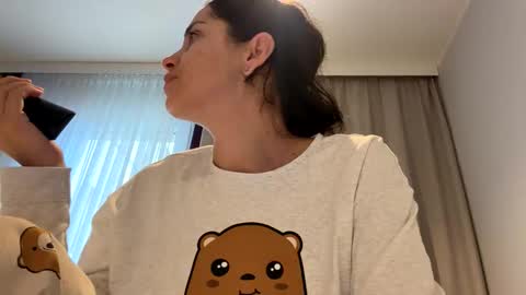 Snapshot of anna___25 chatting on 11-09-25, 08:01 Anna online show from 11-09-25, 08:01