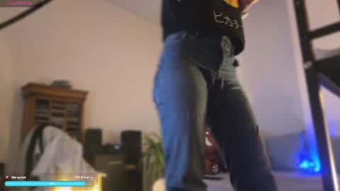 Snapshot of anna_annaa chatting on 12-16-24, 09:09 Anna online show from 12-16-24, 09:09