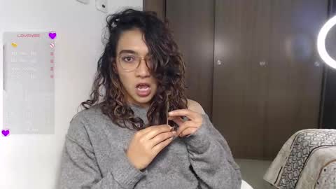 Snapshot of anna_dlove_cam chatting on 01-22-25, 06:10 Anna online show from 01-22-25, 06:10