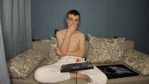 Snapshot of anna_jason chatting on 12-22-24, 07:10 Fansly Jason sweet ass online show from 12-22-24, 07:10