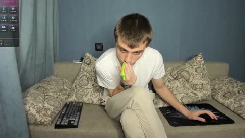 Snapshot of anna_jason chatting on 12-29-24, 10:14 Fansly Jason sweet ass online show from 12-29-24, 10:14