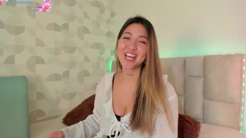 Ana Lucia online show from 09-22-25, 07:16