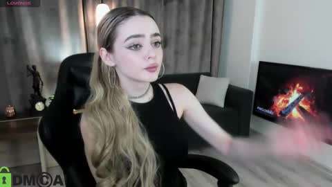 Snapshot of anna_nickol chatting on 12-11-24, 03:26 Anna online show from 12-11-24, 03:26