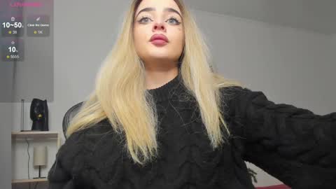 Snapshot of anna_nickol chatting on 12-25-24, 03:49 Anna online show from 12-25-24, 03:49