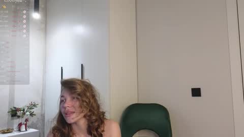 Snapshot of anna_ralphs chatting on 12-14-25, 03:12 Anna online show from 12-14-25, 03:12