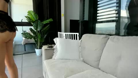 Snapshot of anna_royale chatting on 12-03-25, 03:36 Anna online show from 12-03-25, 03:36