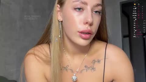 Snapshot of anna_ssweety chatting on 09-20-25, 09:21 Anna fansly anna sssweety online show from 09-20-25, 09:21