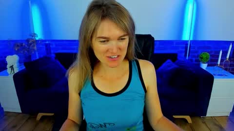 Annabel online show from 09-13-25, 05:40