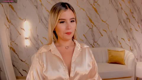 Anna Brooks  online show from 02-03-25, 07:52