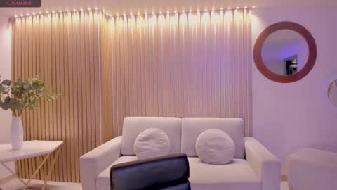 Anna Brooks  online show from 02-09-25, 11:25