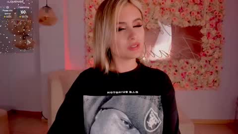 Anna Brooks  online show from 03-02-25, 01:47