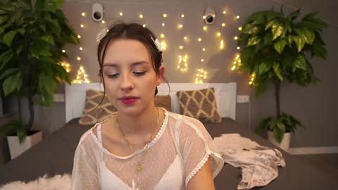 Snapshot of annaelys chatting on 01-05-25, 12:20 Anna online show from 01-05-25, 12:20