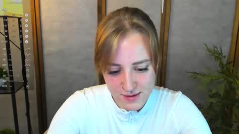 annagrees1 online show from 10-13-25, 02:44