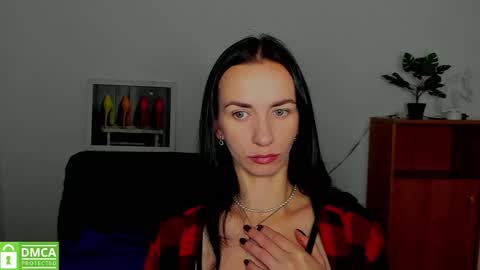 Snapshot of annakillian_kiss chatting on 10-22-25, 06:02 Anna online show from 10-22-25, 06:02