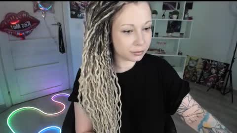 Anna online show from 03-25-26, 03:07