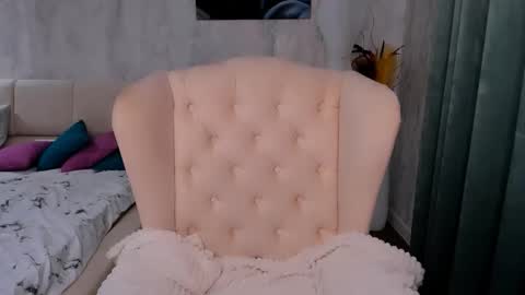 Anna online show from 10-21-25, 08:15