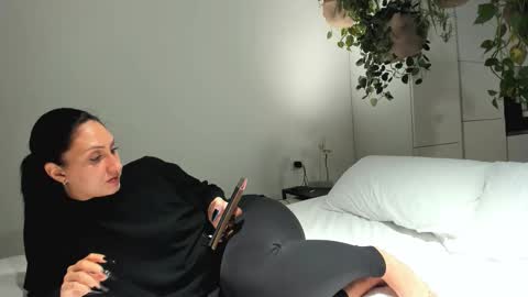 Snapshot of annastasiawild chatting on 09-25-25, 07:50 AnnastasiaWild online show from 09-25-25, 07:50