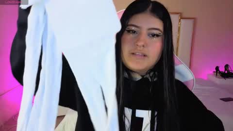 Anna online show from 04-17-26, 01:14