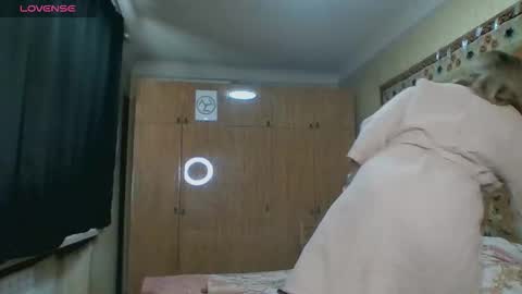 AnnaXLovers online show from 09-14-25, 10:47