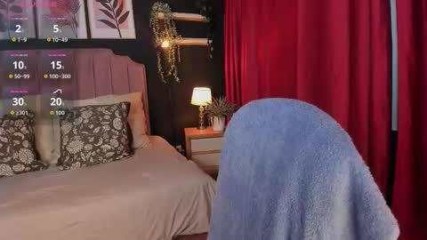 anne_cherrydh online show from 12-17-25, 02:39