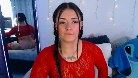 Snapshot of anne_lennon_ chatting on 05-16-26, 06:28 Anne online show from 05-16-26, 06:28
