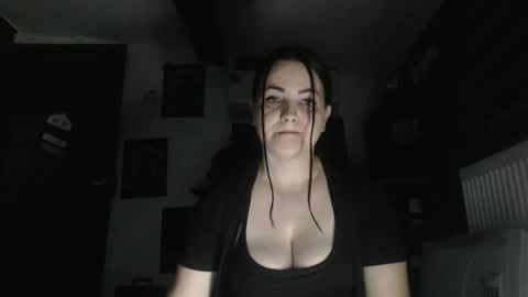 annebellee69 online show from 10-31-25, 10:33