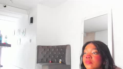 Annie  online show from 02-15-25, 02:55